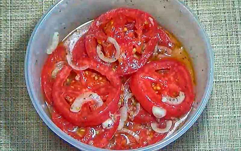 Как приготовить рецепт Летний салат из помидоров
