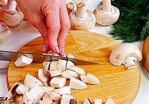 нарезка грибы кубиком для блюда нежность