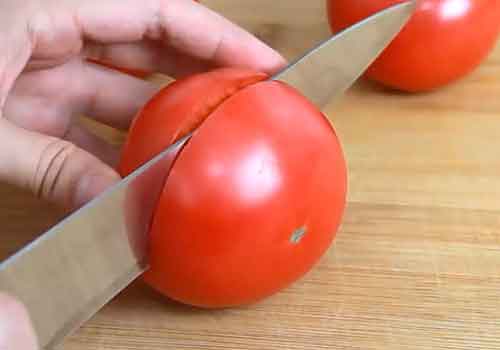 разрезание помидора пополам 