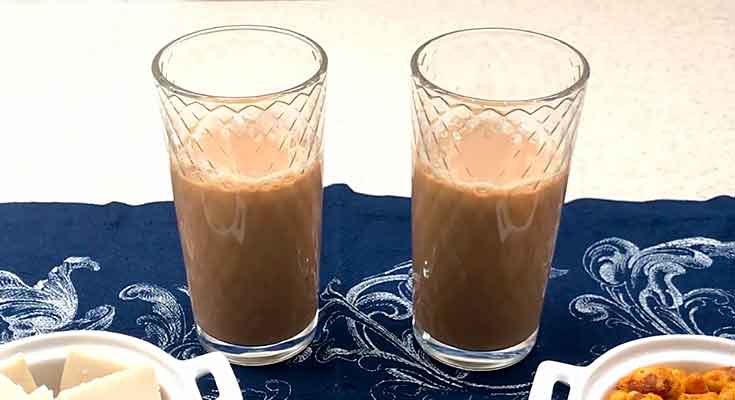 2 стакана с чаем масала